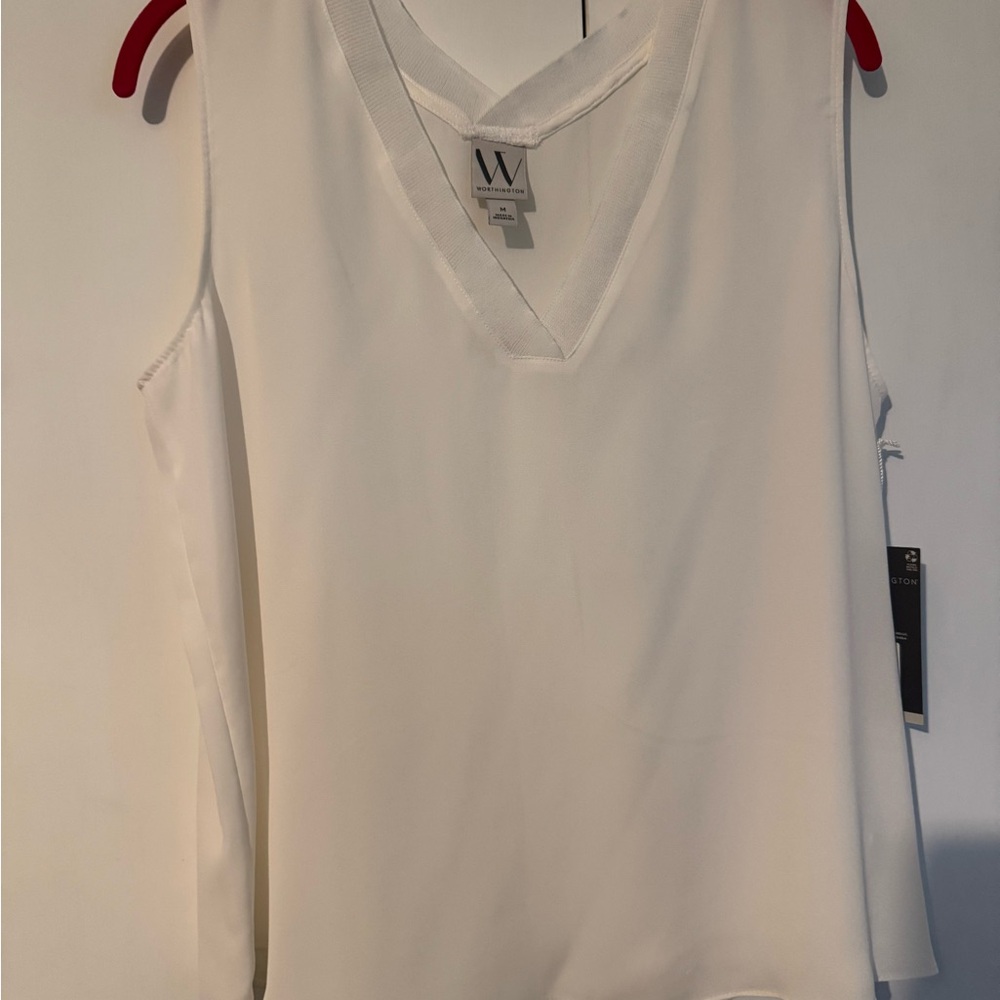 Brand NWT off white blouse.